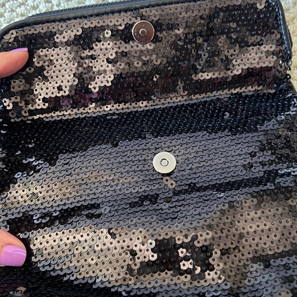 Express Sequin Clutch - Picture 4 of 7